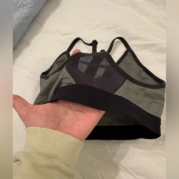 Nike Women's Gray Sports Bra m - Picture 4 of 4